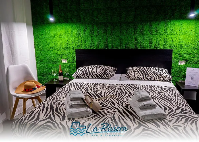 Bed and Breakfast La Riviera 4*