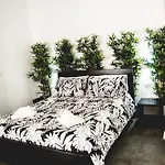 La Riviera 4*