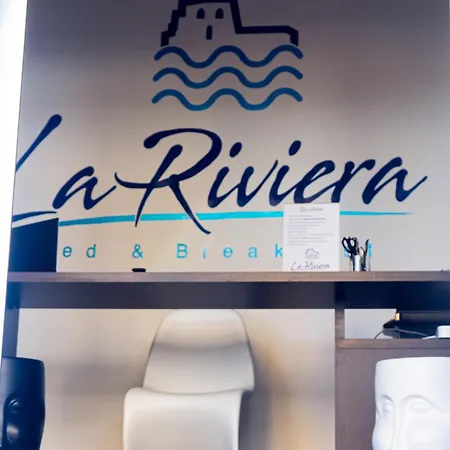 לינה וארוחת בוקר La Riviera סקליאה