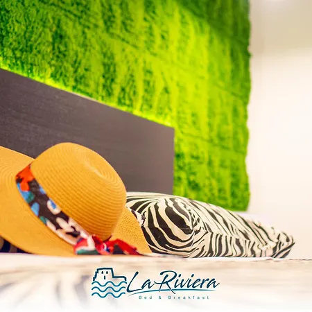 B&B La Riviera 스칼레아