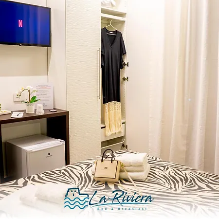 לינה וארוחת בוקר La Riviera 4*