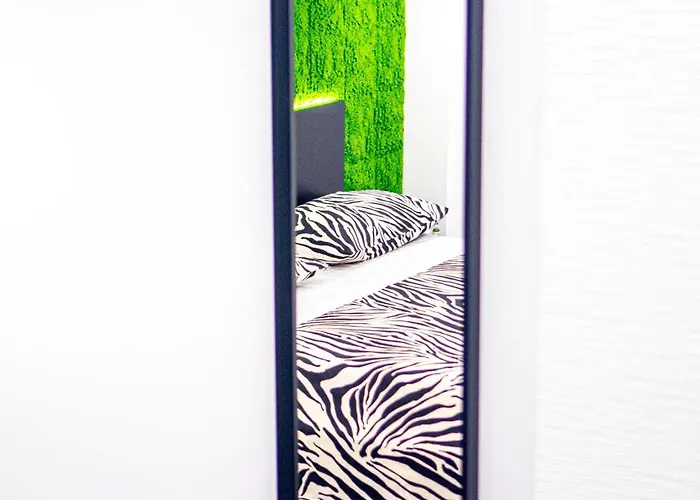 לינה וארוחת בוקר La Riviera