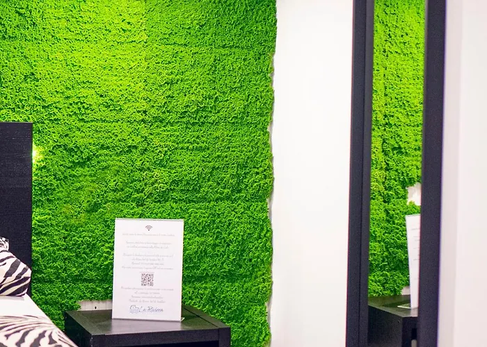 לינה וארוחת בוקר La Riviera סקליאה