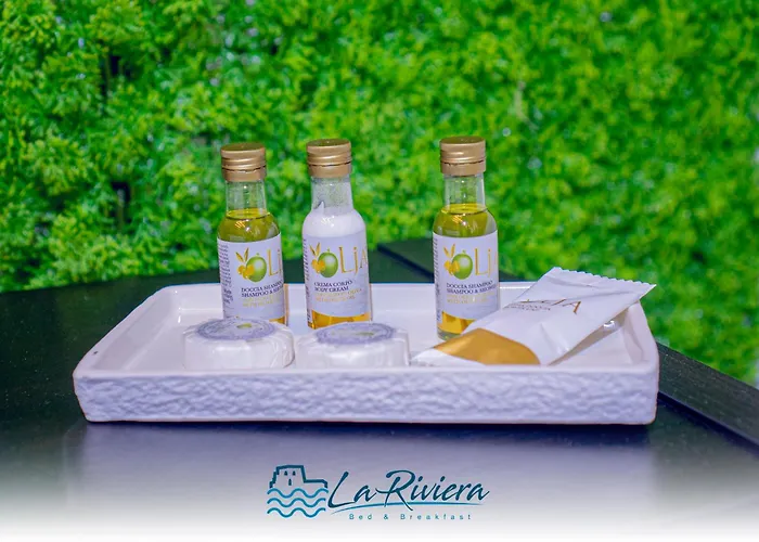 לינה וארוחת בוקר La Riviera