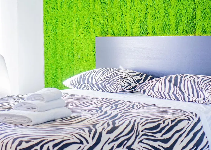 La Riviera Bed & Breakfast 4*